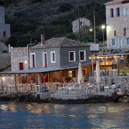 Messinian Blue Seaside Villa Kalamata Ngoại thất bức ảnh