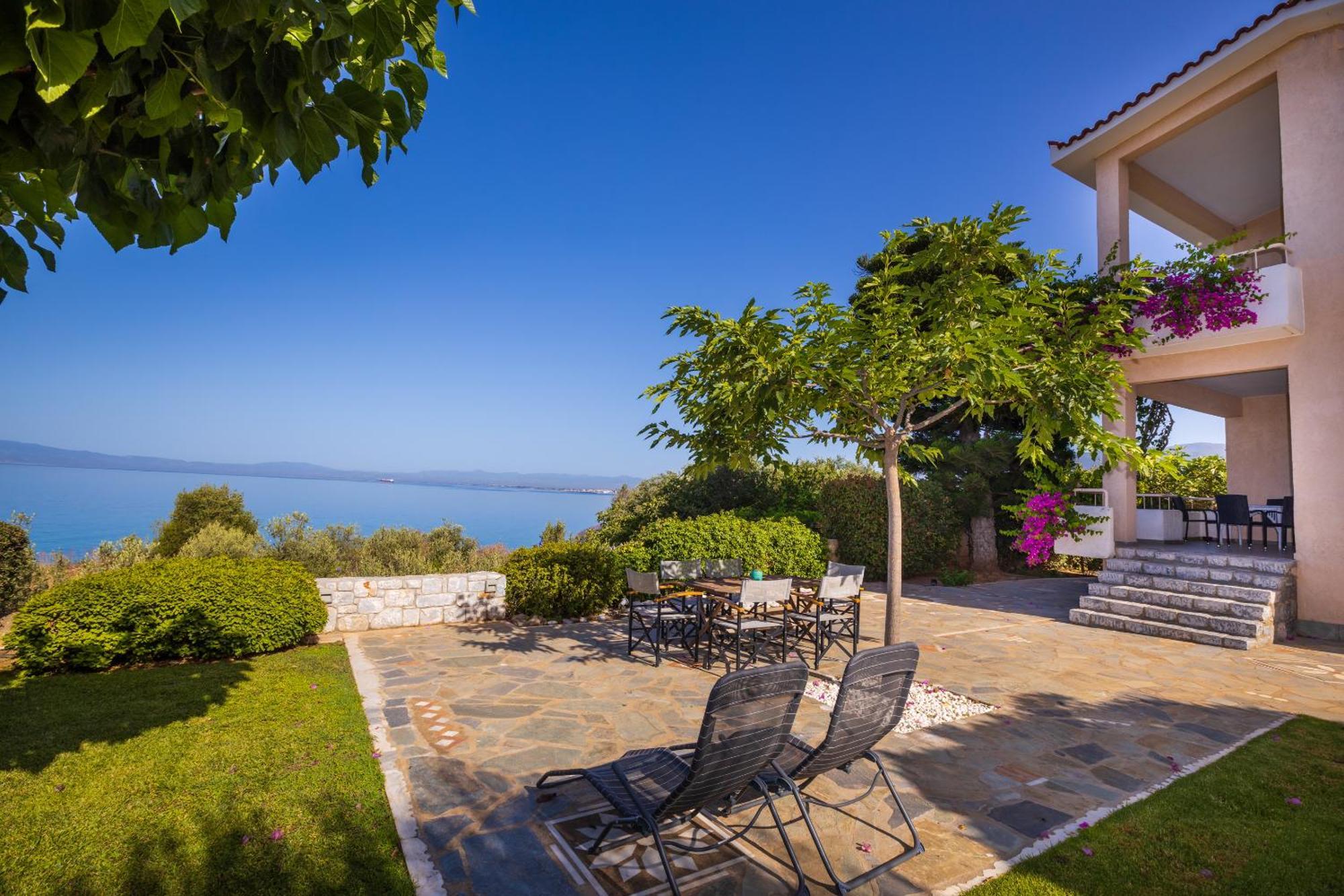 Messinian Blue Seaside Villa Kalamata Ngoại thất bức ảnh