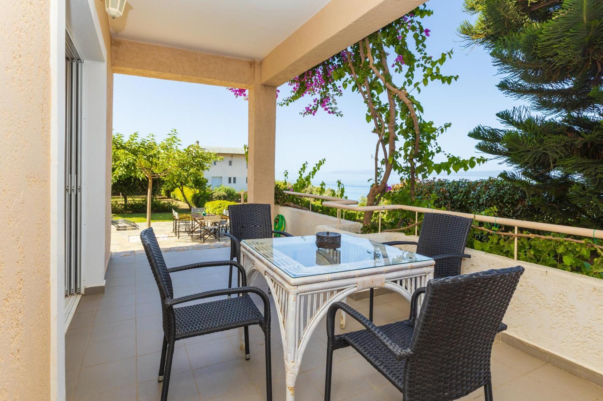 Messinian Blue Seaside Villa Kalamata Ngoại thất bức ảnh