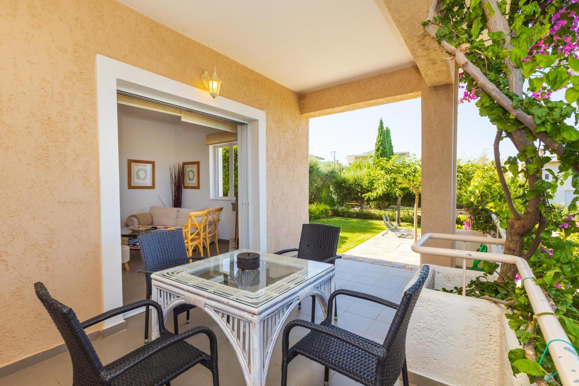 Messinian Blue Seaside Villa Kalamata Ngoại thất bức ảnh