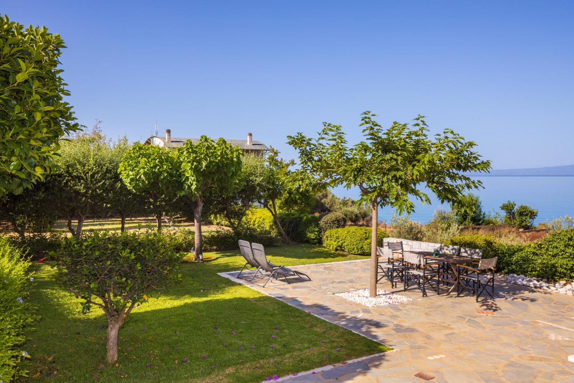 Messinian Blue Seaside Villa Kalamata Ngoại thất bức ảnh