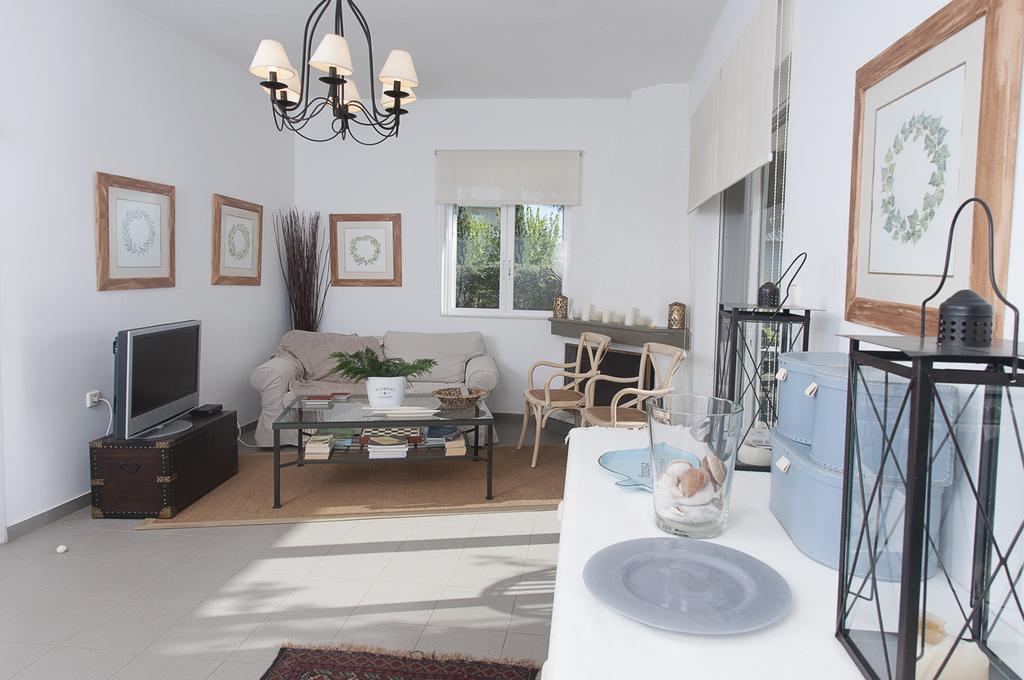 Messinian Blue Seaside Villa Kalamata Ngoại thất bức ảnh