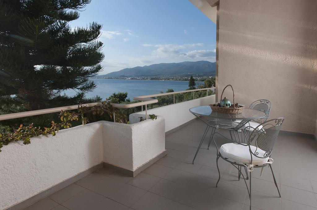 Messinian Blue Seaside Villa Kalamata Ngoại thất bức ảnh