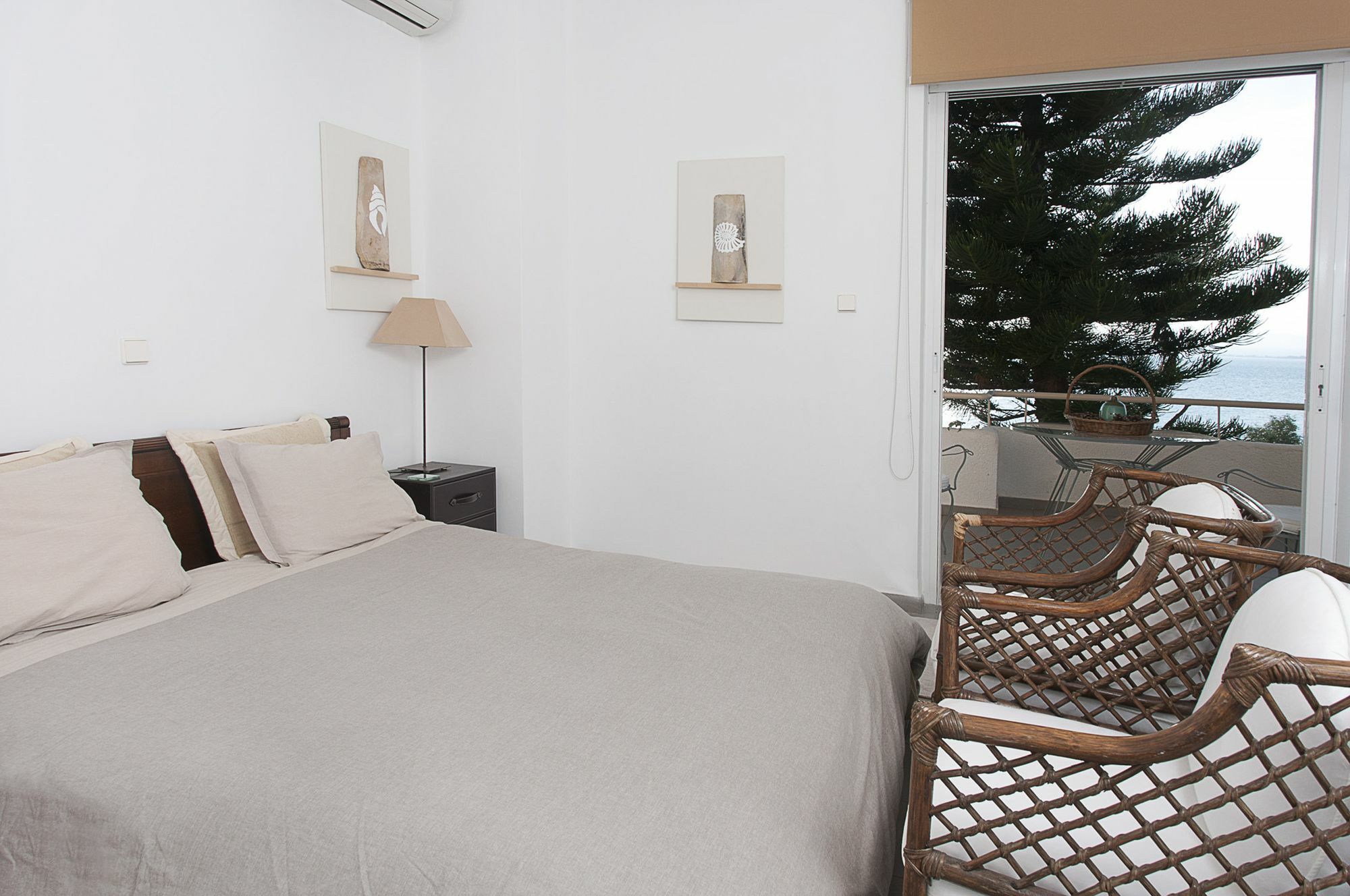 Messinian Blue Seaside Villa Kalamata Ngoại thất bức ảnh
