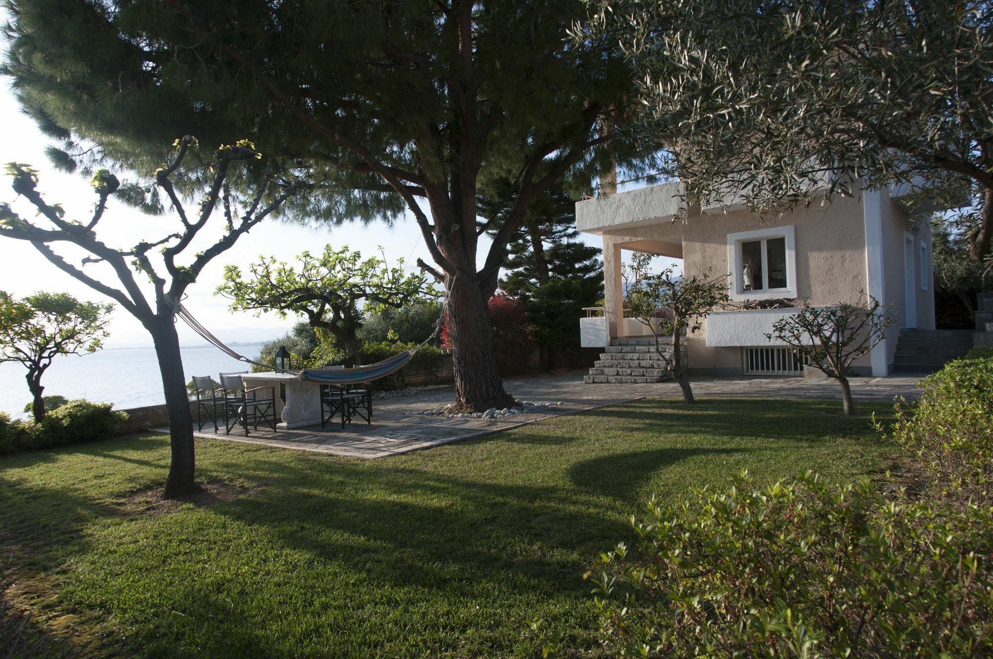 Messinian Blue Seaside Villa Kalamata Ngoại thất bức ảnh