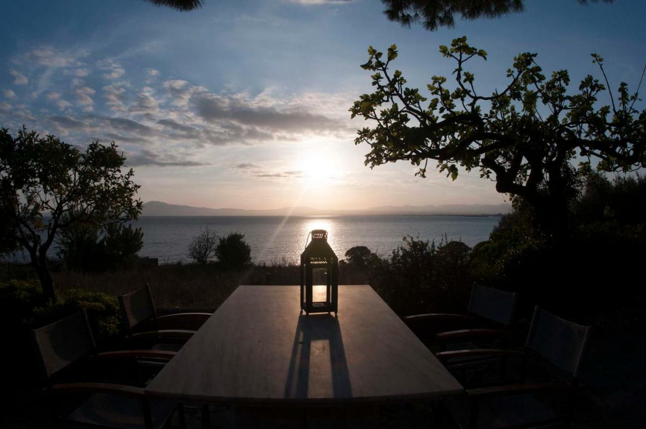 Messinian Blue Seaside Villa Kalamata Ngoại thất bức ảnh